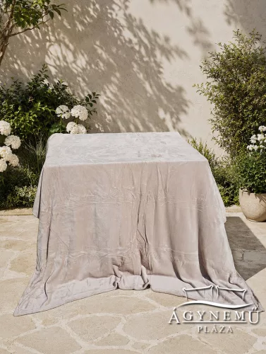 Ágytakaró pléd, polár pléd, mikroszálas plüss pléd, 230x200 cm Mogyoróbarna
